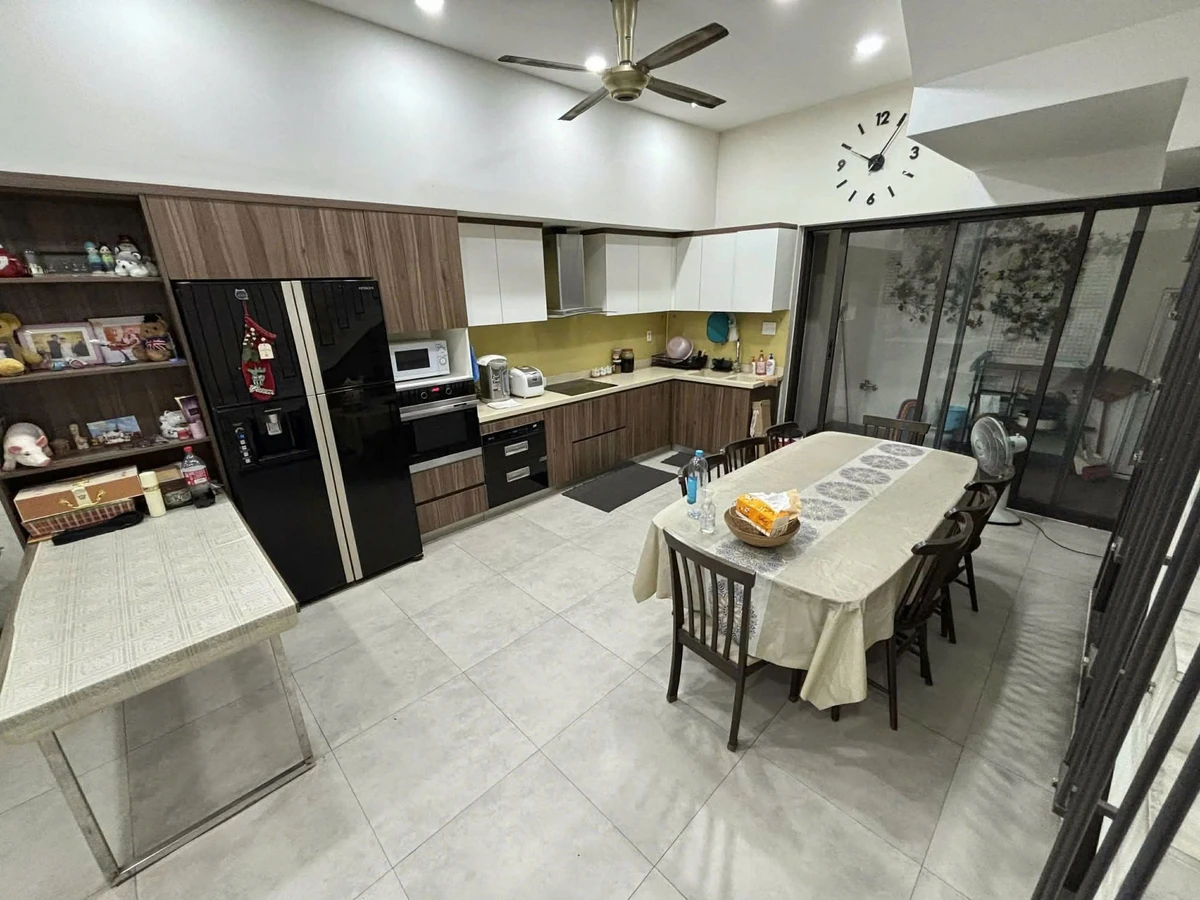 Bán shophouse 80m2 mặt tiền Phường 4 Tân Bình 22 tỷ - Ảnh 1