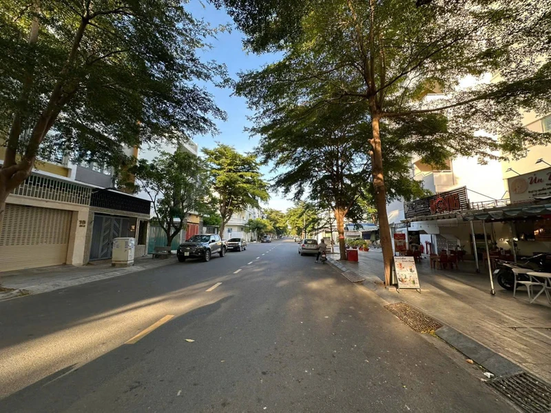 Bán shophouse 2 tầng 61,4m² Vương Thừa Vũ Nam Nha Trang