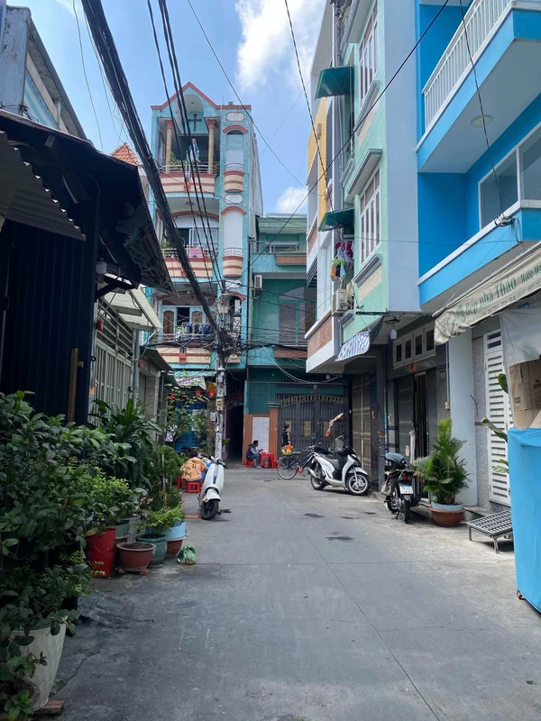Bán nhà 5 tầng Quận 8, 287m2, 5 phòng ngủ