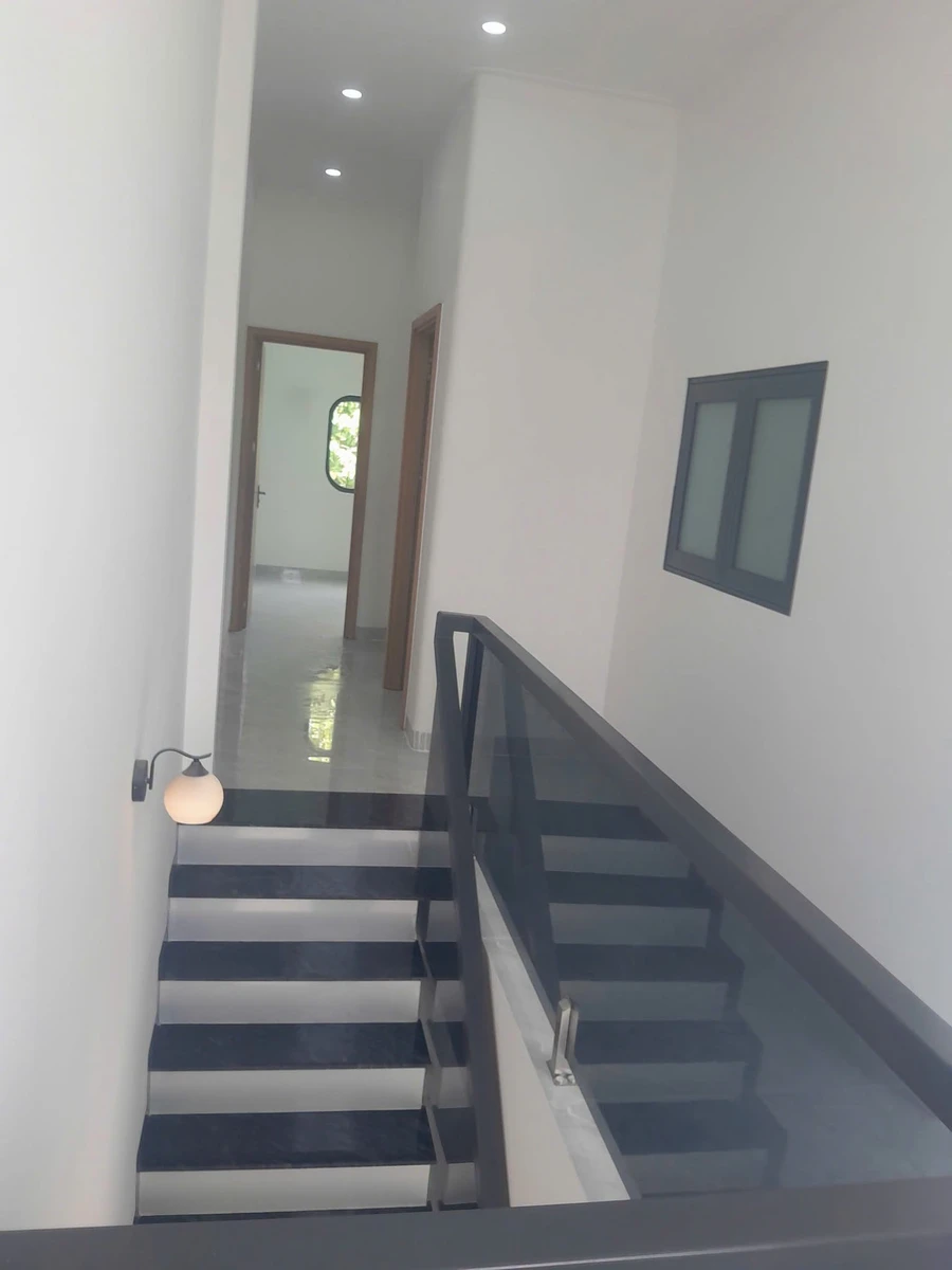 Bán nhà 1 trệt 1 lầu 2 mặt tiền, 73m2, 3PN, đường Nguyễn Thị Minh Khai, Phú Lợi - Ảnh thu nhỏ 3