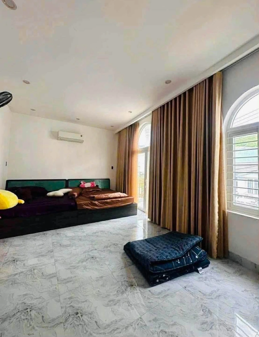 Bán nhà mặt tiền Hoàng Văn Thụ 60m2, 4 phòng ngủ, 8 tỷ - Ảnh thu nhỏ 4