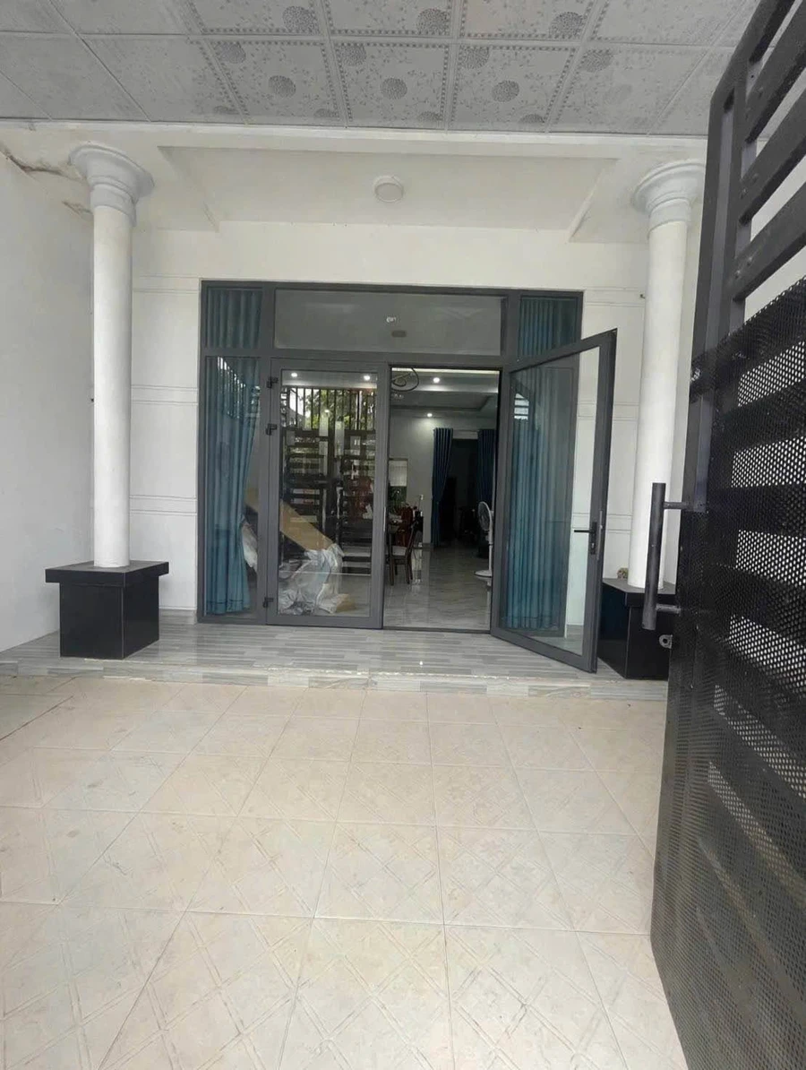 Bán nhà 2 phòng ngủ 100m² Phú Mỹ, Thủ Dầu Một 2 tỷ 250 - Ảnh 1