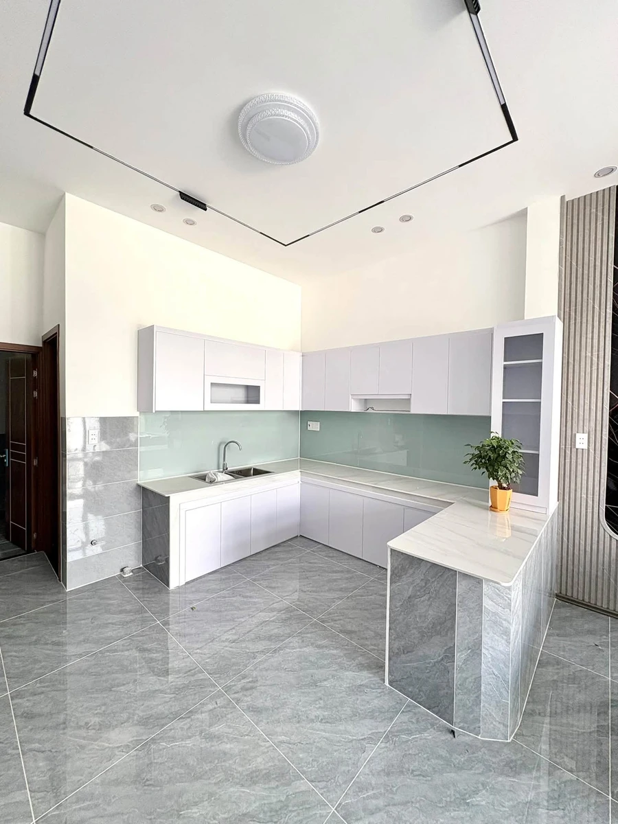 Nhà lầu 3PN 72m² Hương Lộ 15, sổ riêng, có sân ô tô - Ảnh thu nhỏ 5