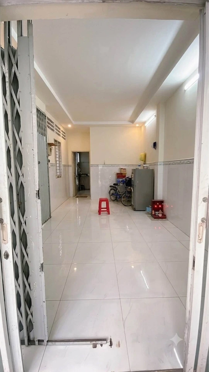 Bán nhà 2 tầng 47m2 mặt tiền Nguyễn Văn Công, giá 4.1 tỷ - Ảnh thu nhỏ 2