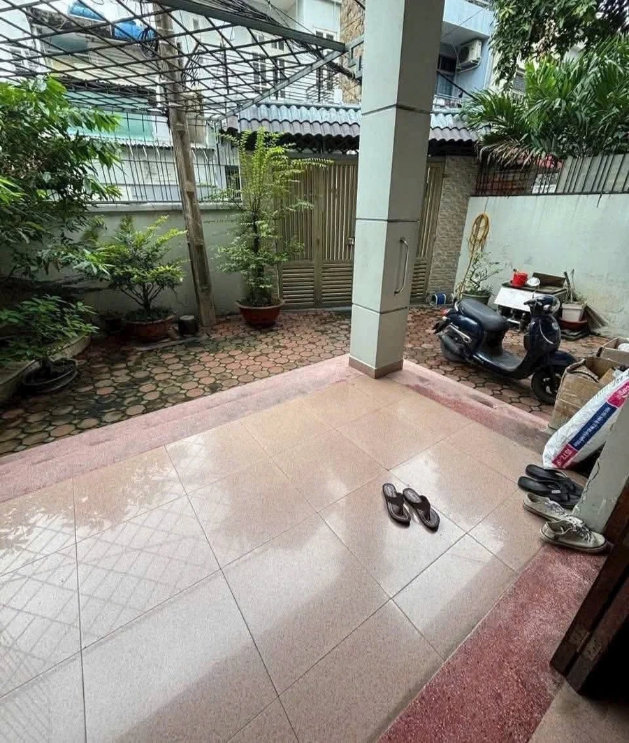 Bán biệt thự 3 tầng 172m² Cách Mạng Tháng 8, Quận 10 - Ảnh thu nhỏ 4