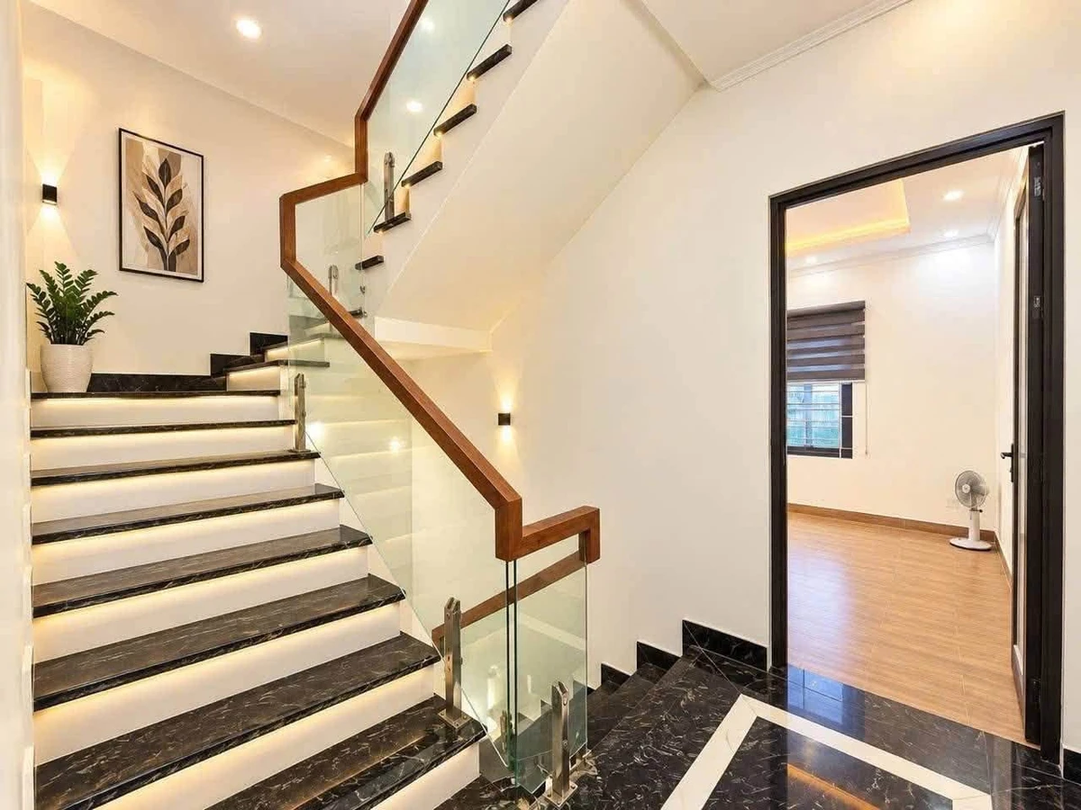 Bán nhà 4 tầng 60m² Trần Nguyên Hãn Quận 12, 2,95 tỷ - Ảnh thu nhỏ 3