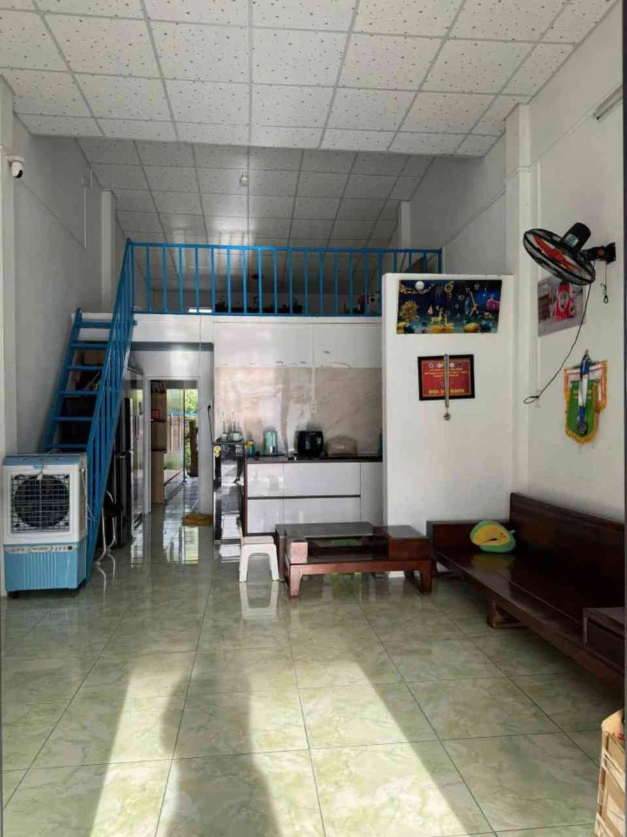 Bán đất tặng nhà gác lửng 99m² Quận 1, 2.5 tỷ - Ảnh thu nhỏ 2