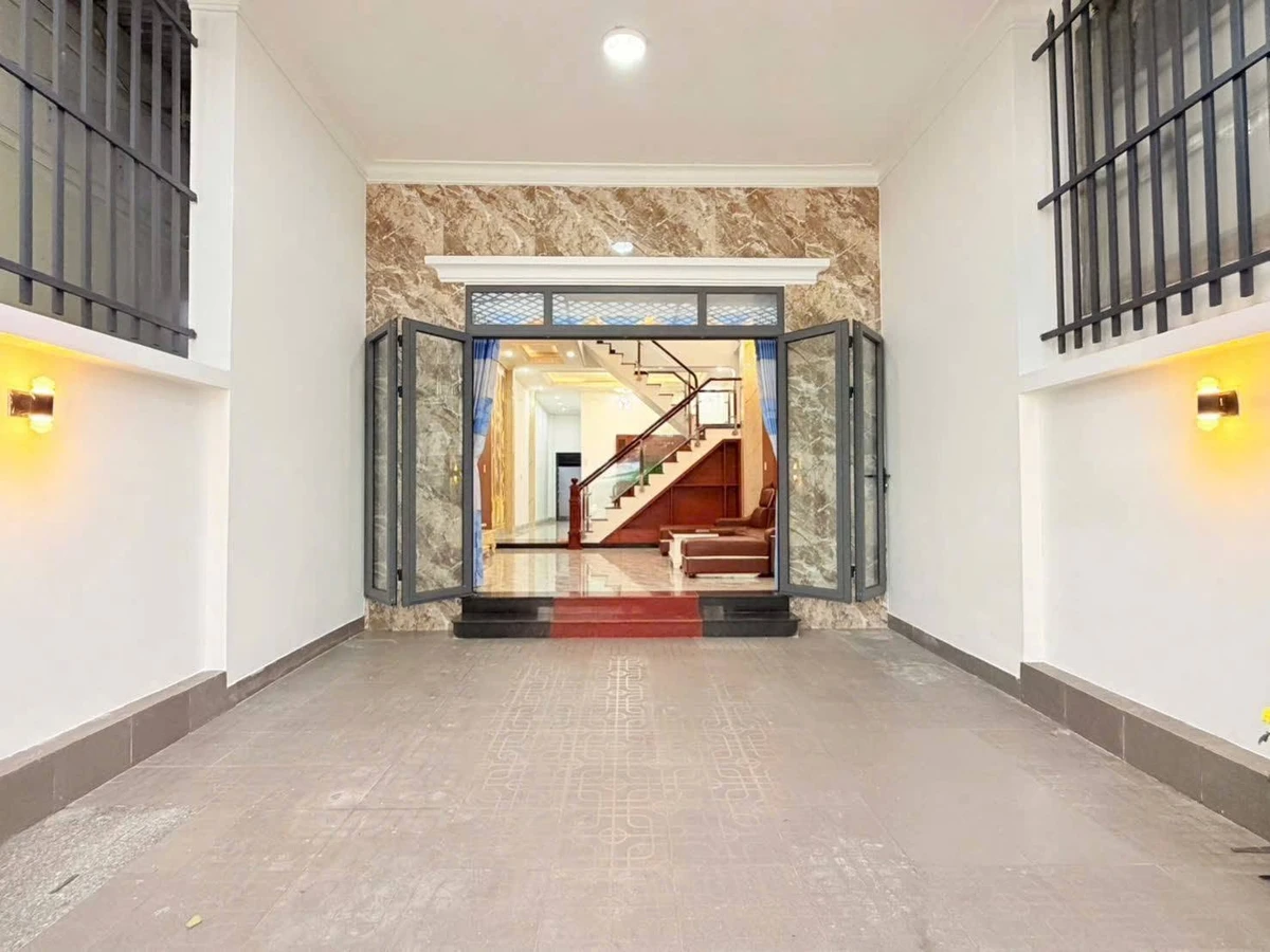 Bán nhà 3 phòng ngủ Tân Uyên Bình Dương 100m2 4,1 tỷ - Ảnh thu nhỏ 5