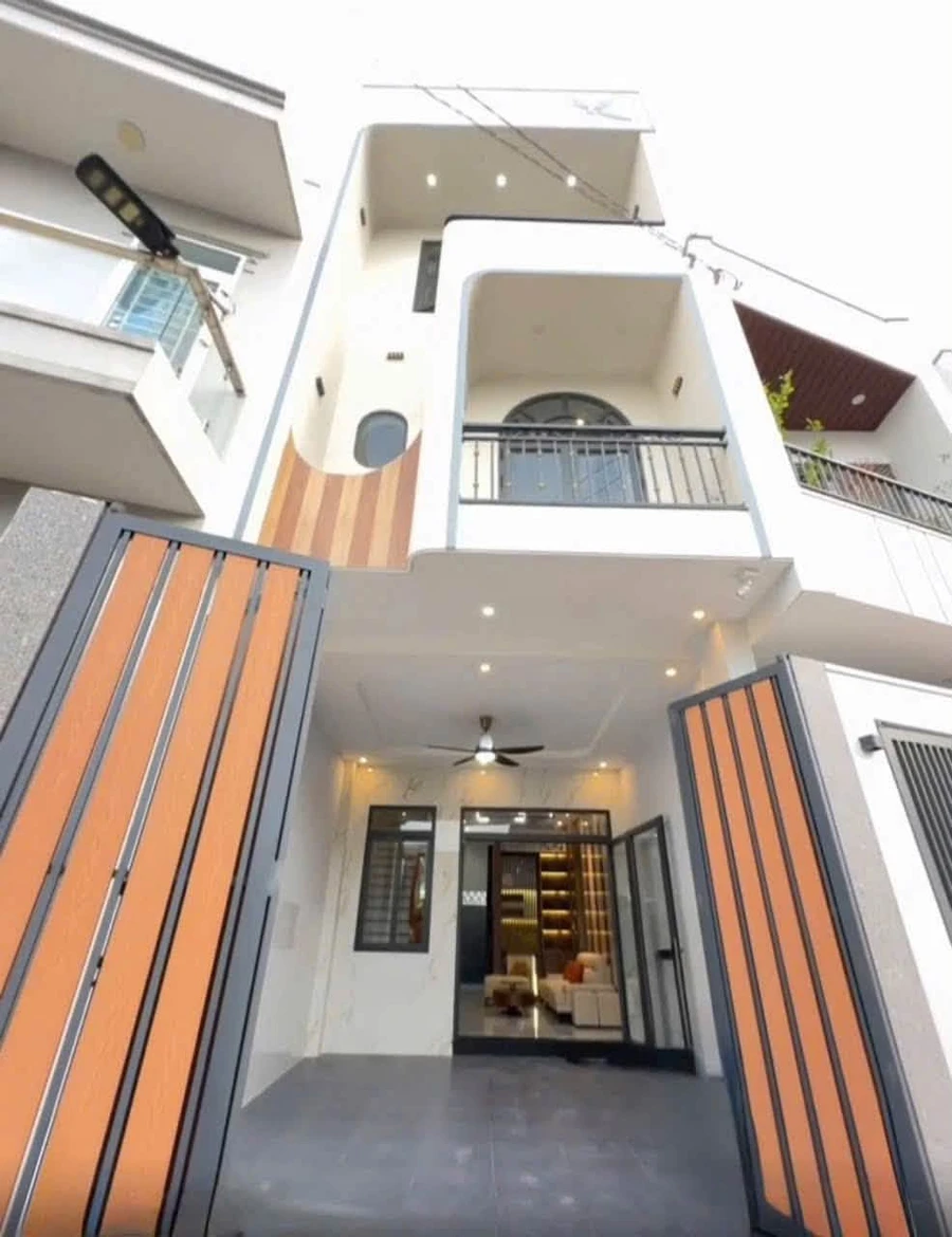 Bán nhà 2 lầu 4PN, 76.5m² Tân Phong, 4 tỷ 190 - Ảnh 1