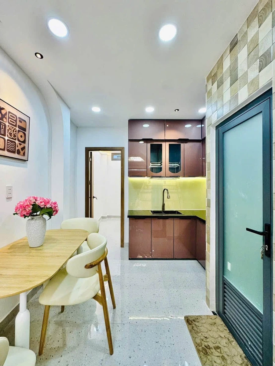 Bán nhà mặt tiền Cô Giang, Phú Nhuận, 40m2, 3PN, 5.75 tỷ - Ảnh thu nhỏ 4
