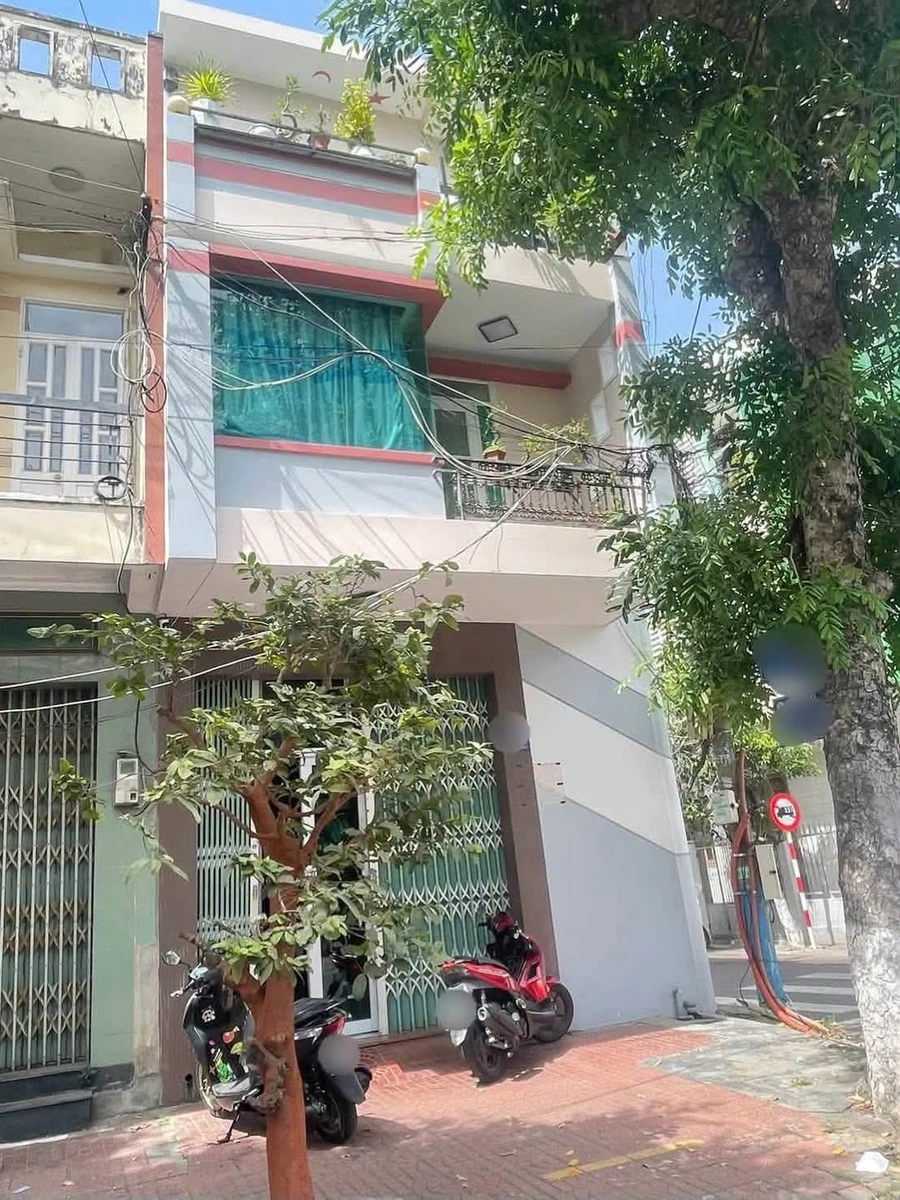 Bán nhà góc 3 tầng 45m2 mặt tiền Quy Nhơn, Gia Lai - 6 tỷ - Ảnh 1