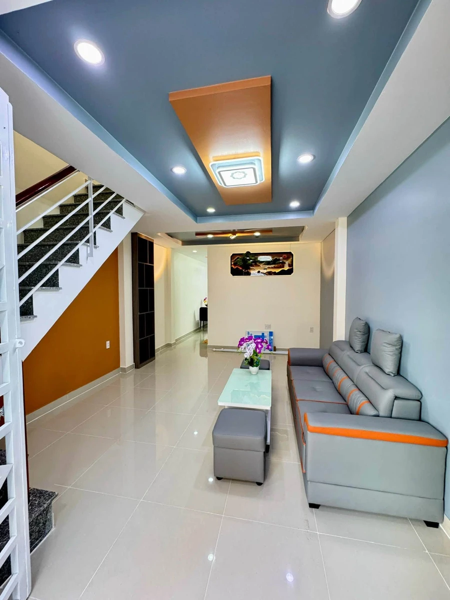 Bán nhà 4x13,25m giáp Hóc Môn, tặng full nội thất, giá 1,75 tỷ - Ảnh thu nhỏ 4