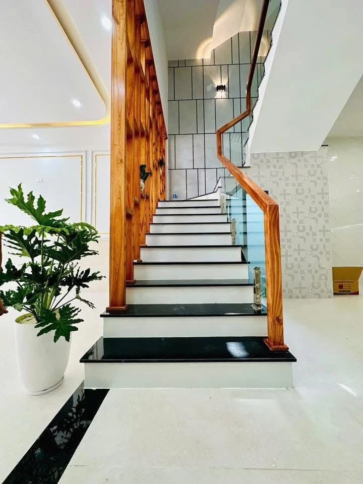 Bán nhà mặt tiền 4PN 80m² Gara Quyền Quy Nhơn - Ảnh thu nhỏ 5