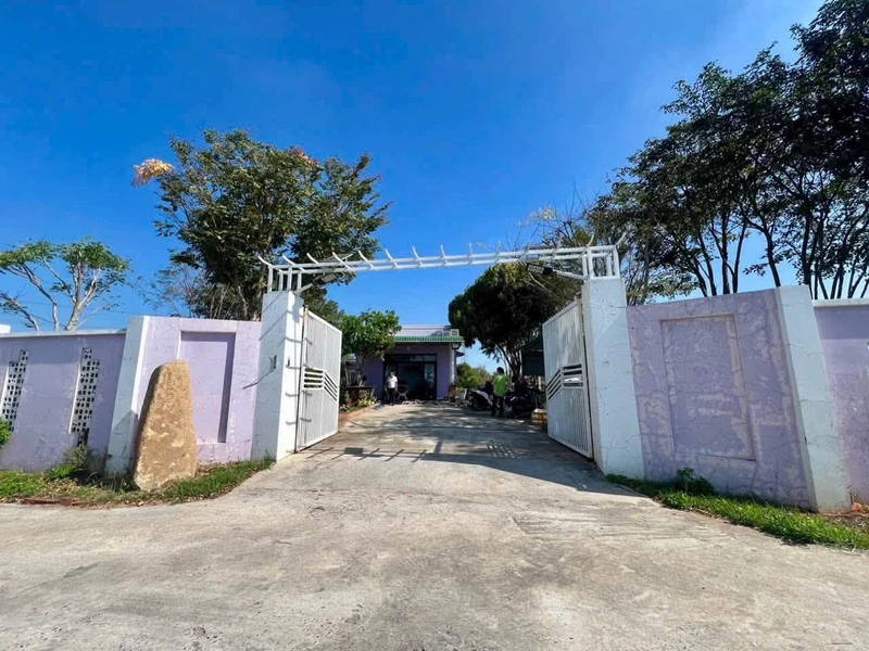 Bán nhà vườn Hàm Thắng 1000m² (300m² thổ cư) 2 tỉ 7