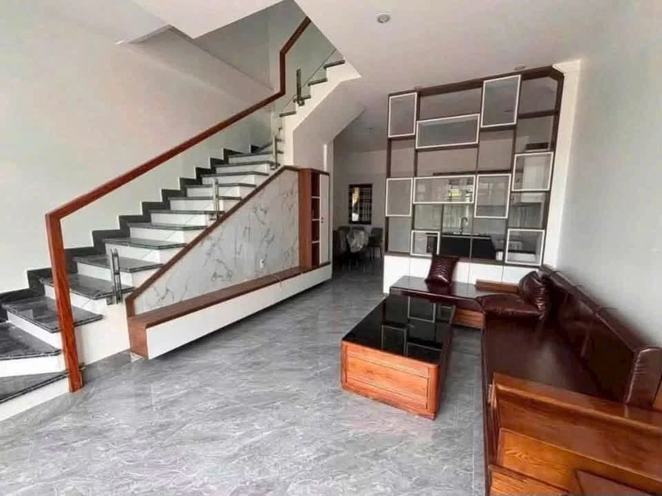 Bán nhà 4 phòng ngủ 3.5 tầng mới xây 52m2 Hà Trung 2,55 tỷ - Ảnh thu nhỏ 2