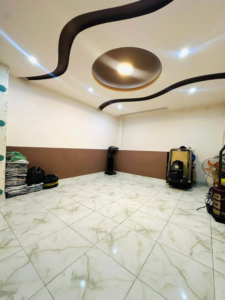 Bán nhà 5 tầng 4x13m, 4PN, Lạc Long Quân Quận 11, giá 8 tỷ - Ảnh thu nhỏ 4