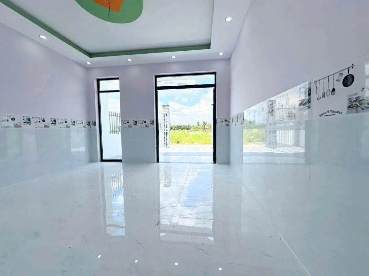 Bán nhà 115m² với 2 phòng ngủ tại Bến Lức, Long An - Ảnh thu nhỏ 2