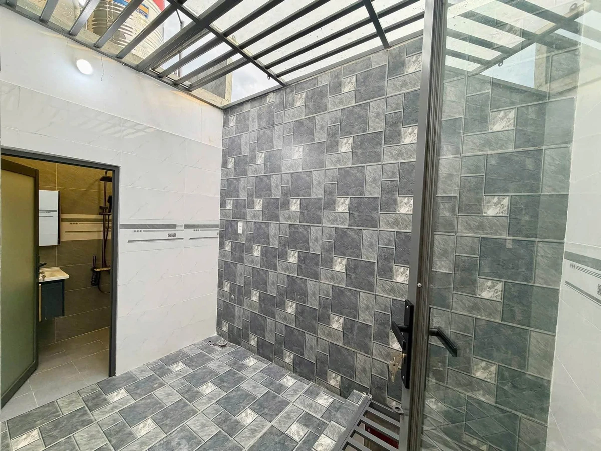 Bán nhà lầu 3PN 2WC gần Mỹ Hạnh, 79m², 2.1 tỷ - Ảnh thu nhỏ 5