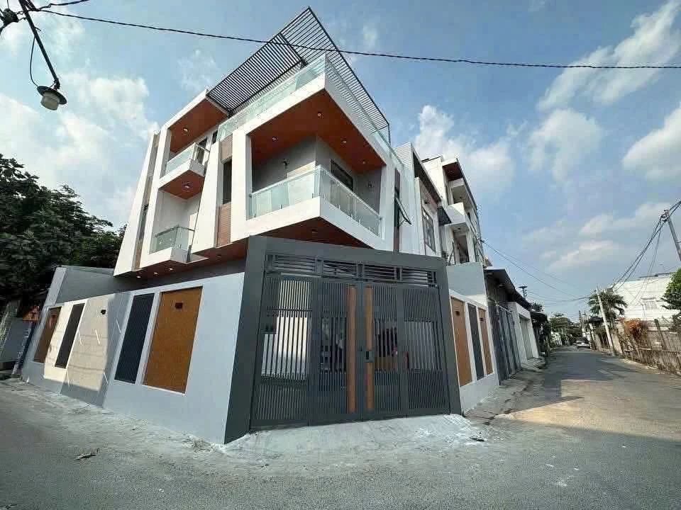 Bán nhà góc 2 mặt tiền 95.8m² Thủ Dầu Một - Ảnh 1
