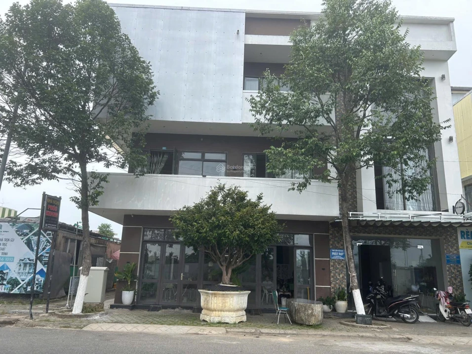 Bán NP tại 139 Huỳnh Thúc Kháng, 200m2, 8,7 tỷ, giá tốt bao đẹp - Ảnh thu nhỏ 4