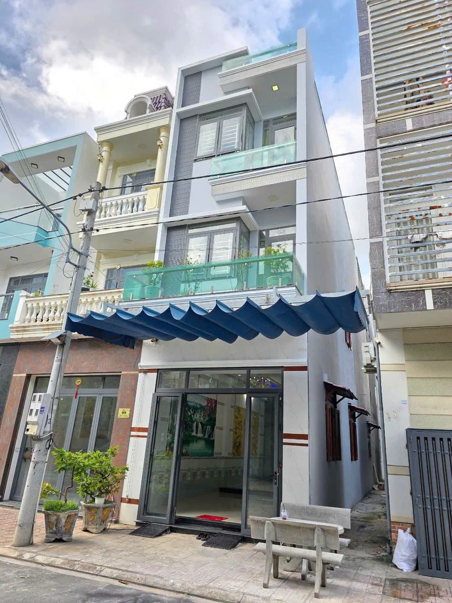 Bán nhà 2 mặt tiền 71m2, 4PN, Dĩ An, Bình Dương - Ảnh thu nhỏ 2