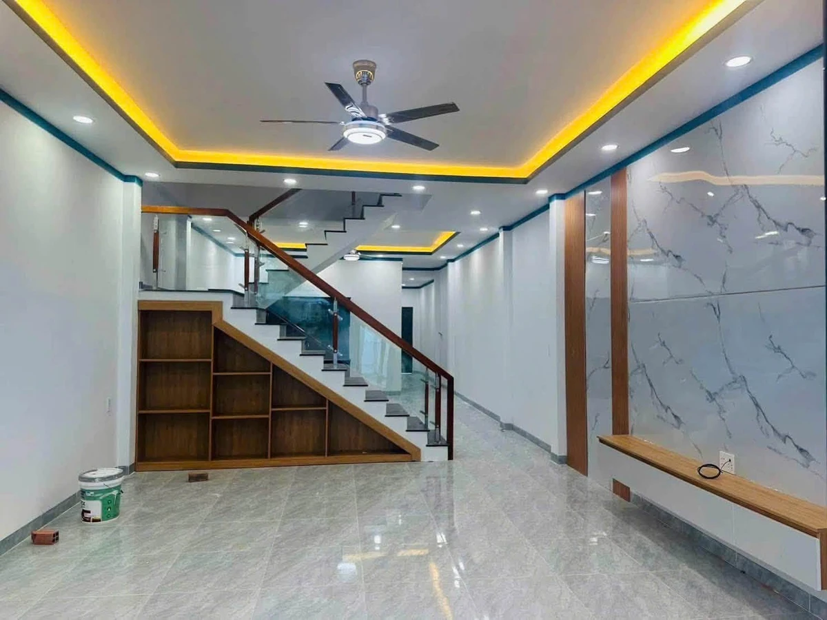 Nhà trệt lầu 3PN Mỹ Phước 4 Bến Cát 150m² 2.4 tỷ - Ảnh thu nhỏ 2