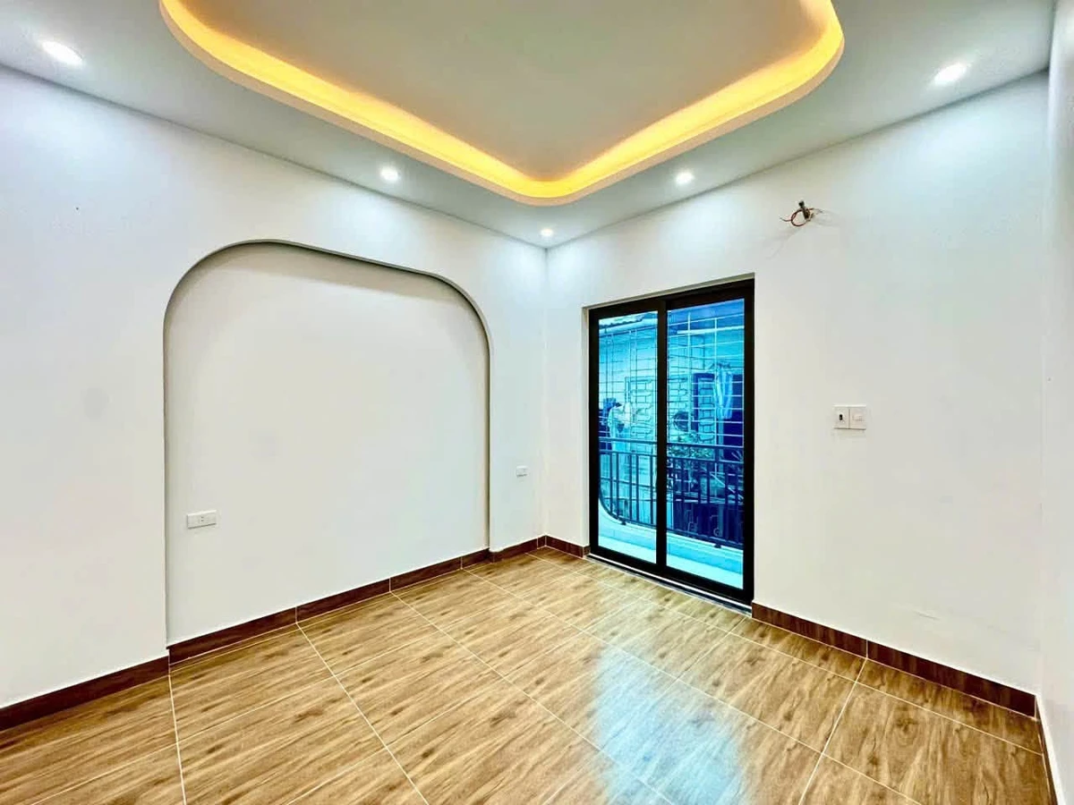 Bán nhà 3 tầng độc lập 40m² đường Phạm Hữu Điều, Quận 1 - Ảnh thu nhỏ 5