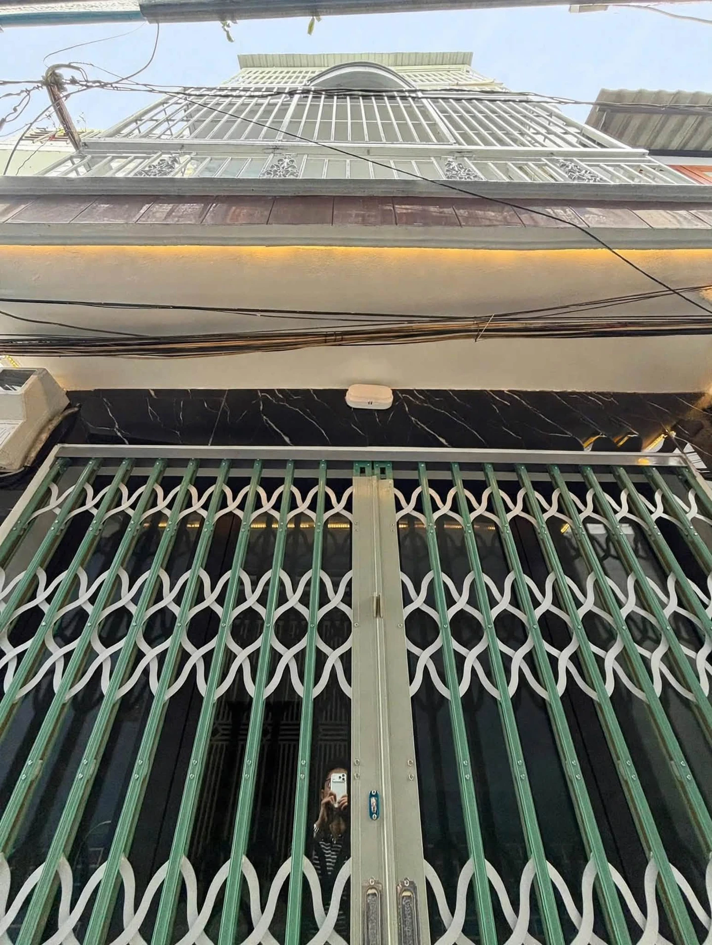 Bán nhà 2 tầng 2PN 49m² Bạch Đằng, Gia Định, Q.1 - Ảnh 1