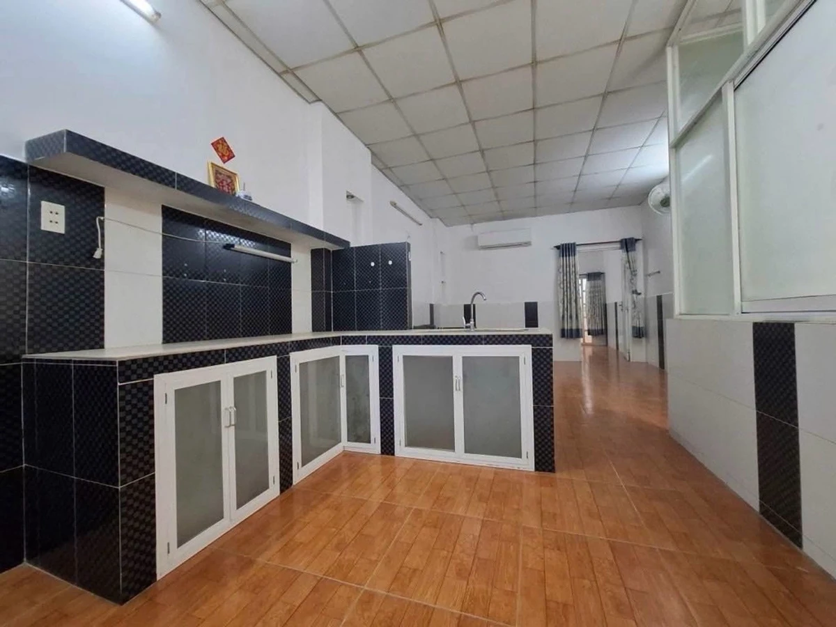 Bán nhà 2 tầng 3 phòng 64m2 Quận 8, gần An Dương Vương - Ảnh thu nhỏ 3