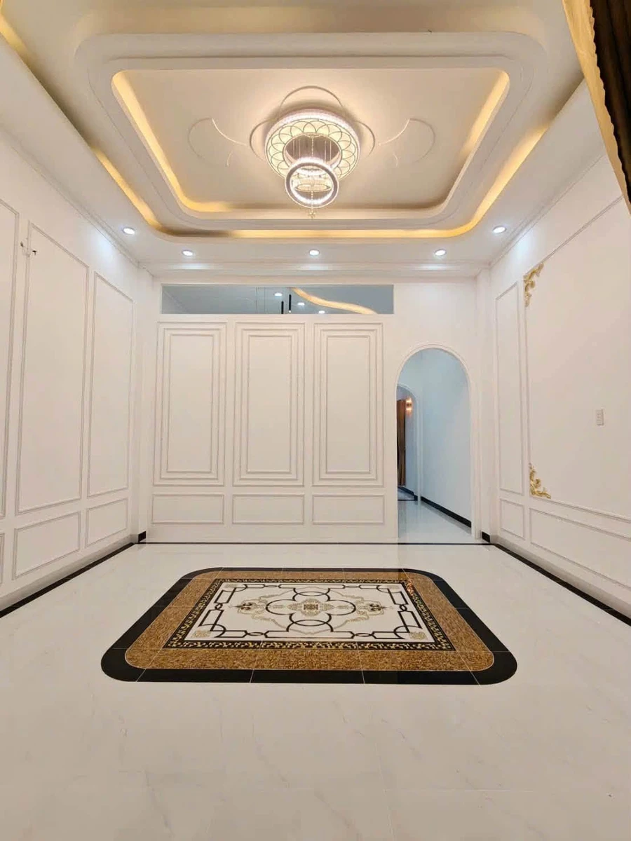 Bán nhà phố Tân Cổ Điển 140m² 3PN Bình Chánh - Ảnh thu nhỏ 2