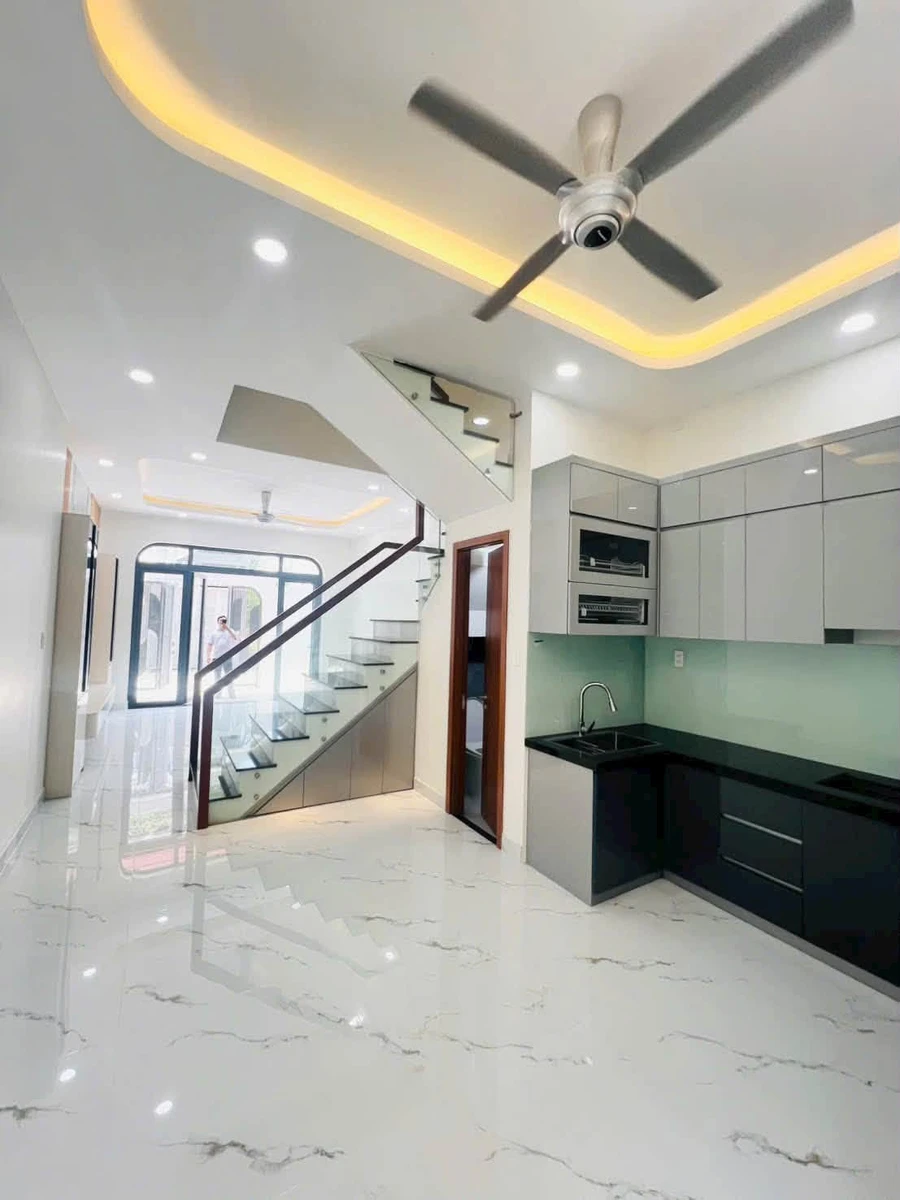 Bán nhà 4 PN, ful nội thất, 200m2, đường Nguyễn Xiển, Quận 9 - Ảnh thu nhỏ 5