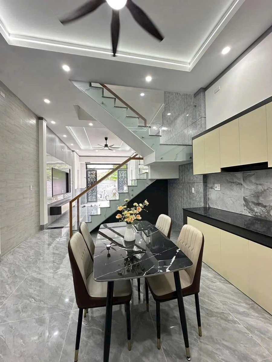 Bán nhà lầu thổ cư Tân Phú 3 tỷ 650, 71m2 - Ảnh thu nhỏ 3