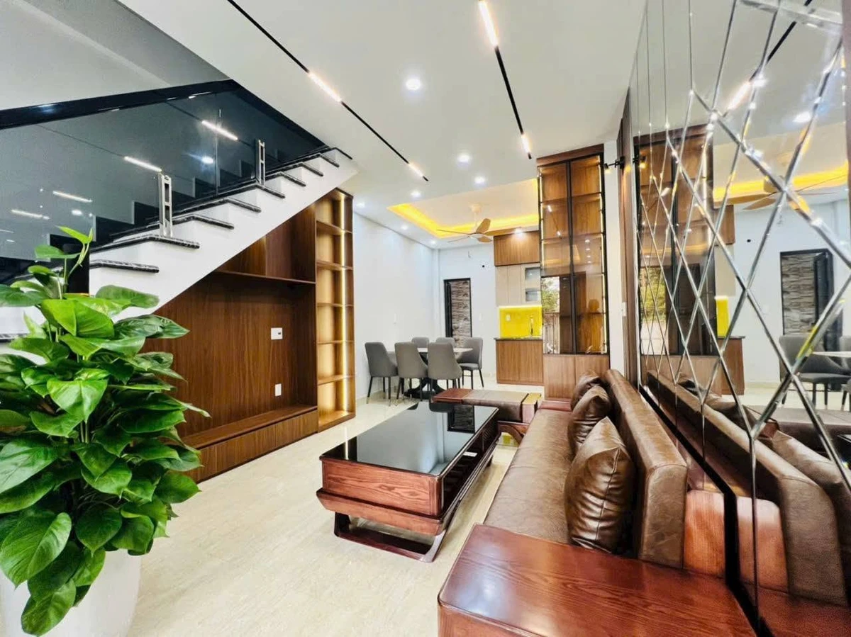 Bán nhà 3 tầng 57m² nội thất đầy đủ Hùng Vương Hải Phòng - Ảnh thu nhỏ 2