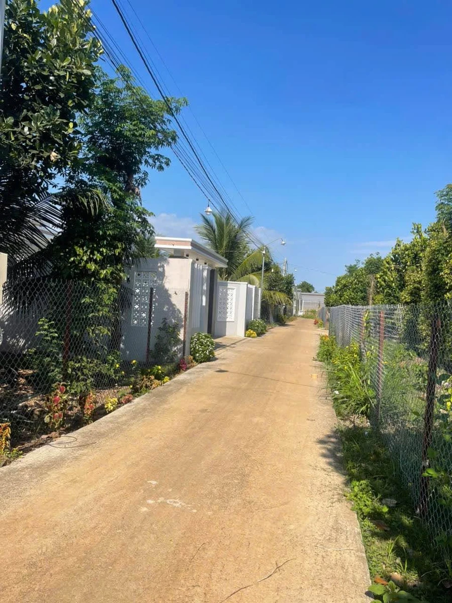 Bán đất 500 m² gần trung tâm Long Khánh 890 triệu - Ảnh 1