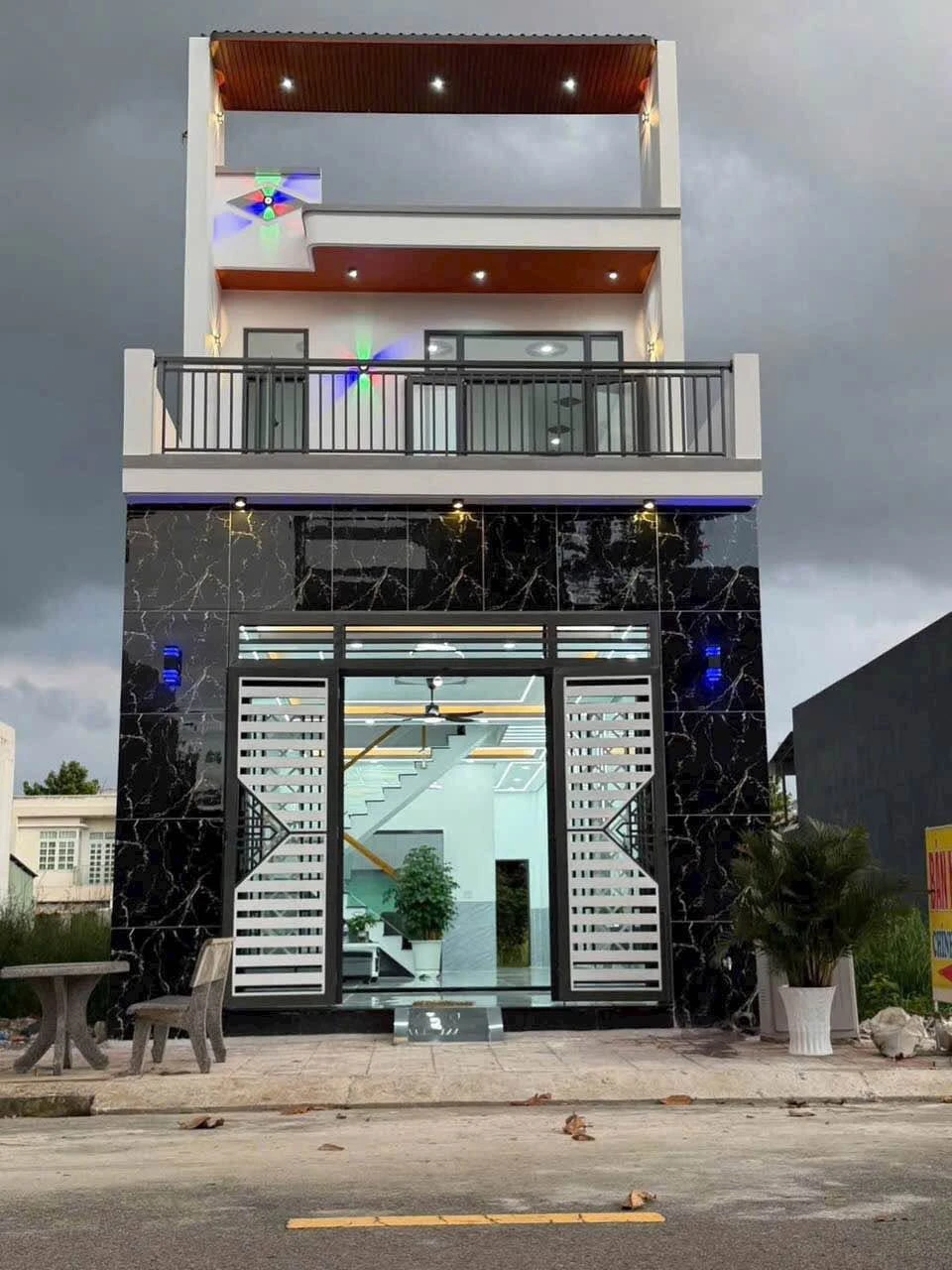 Bán nhà 100m² 3PN Hội Nghĩa, Tân Uyên - 2,85 tỷ - Ảnh 1