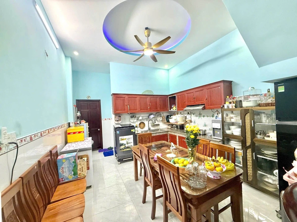 Bán nhà 2 tầng Vincom Dĩ An 64m2 4 phòng ngủ - Ảnh thu nhỏ 2