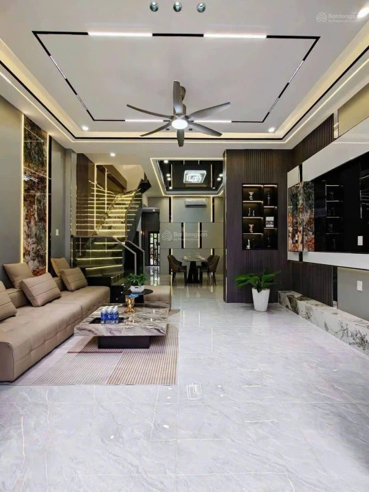 Bán nhà gần Sân Bay, Quận Gò Vấp, Giá 3 Tỷ 360, 42m2, sổ chính chủ, đang cho thuê 18tr/tháng - Ảnh 1