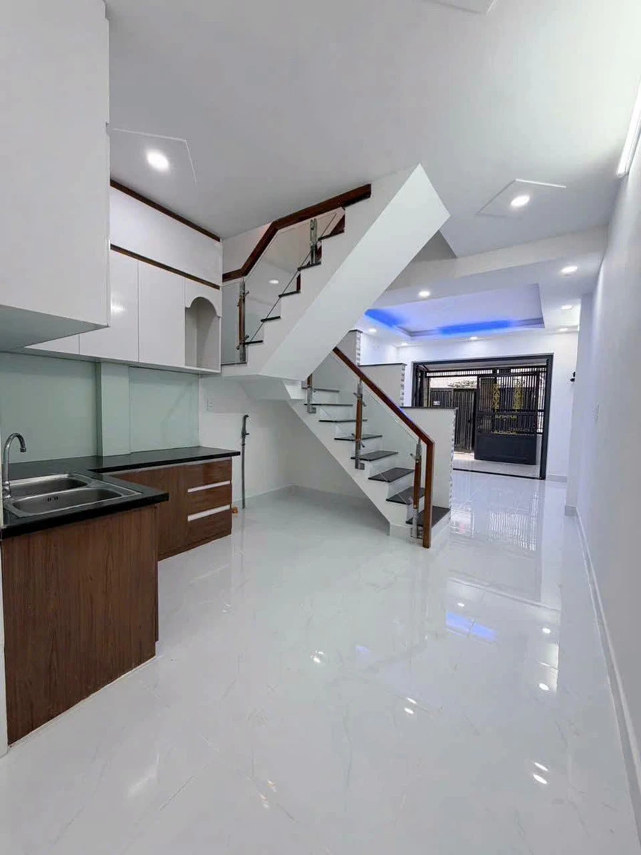 Bán nhà 2 phòng 39m² Tân Sơn Nhì, giá 4.5 tỷ - Ảnh thu nhỏ 2