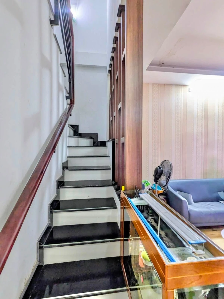 Bán nhà hẻm 3m 2 tầng 2PN gần 40m2 đường Hòa Hưng, Quận 10 - Ảnh thu nhỏ 5