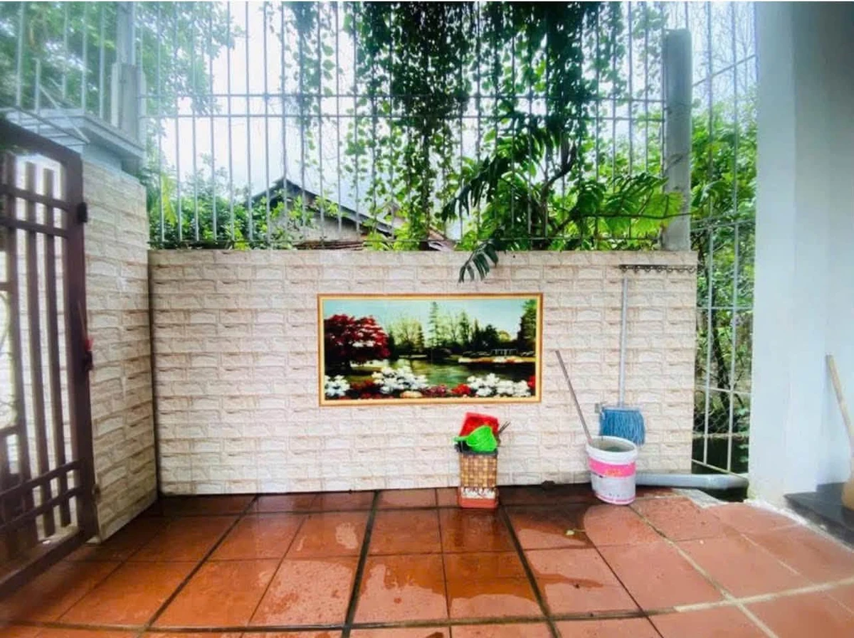 Bán nhà 2.5 tầng 145.6m2 sát mặt tiền Bùi Thị Xuân Huế - Ảnh 1
