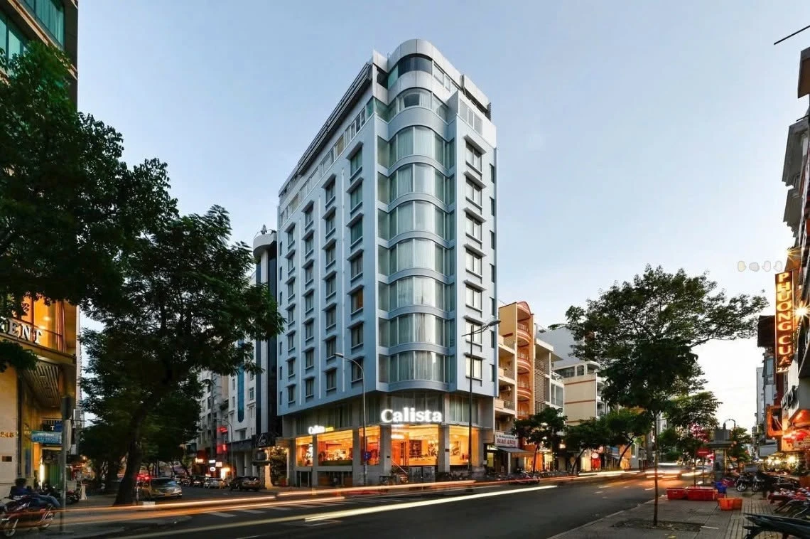 Bán khách sạn 3 sao góc 2 mặt tiền Lý Tự Trọng - Lê Anh Xuân, 172.7m2, 1 hầm 10 tầng, Quận 1 - Ảnh thu nhỏ 2