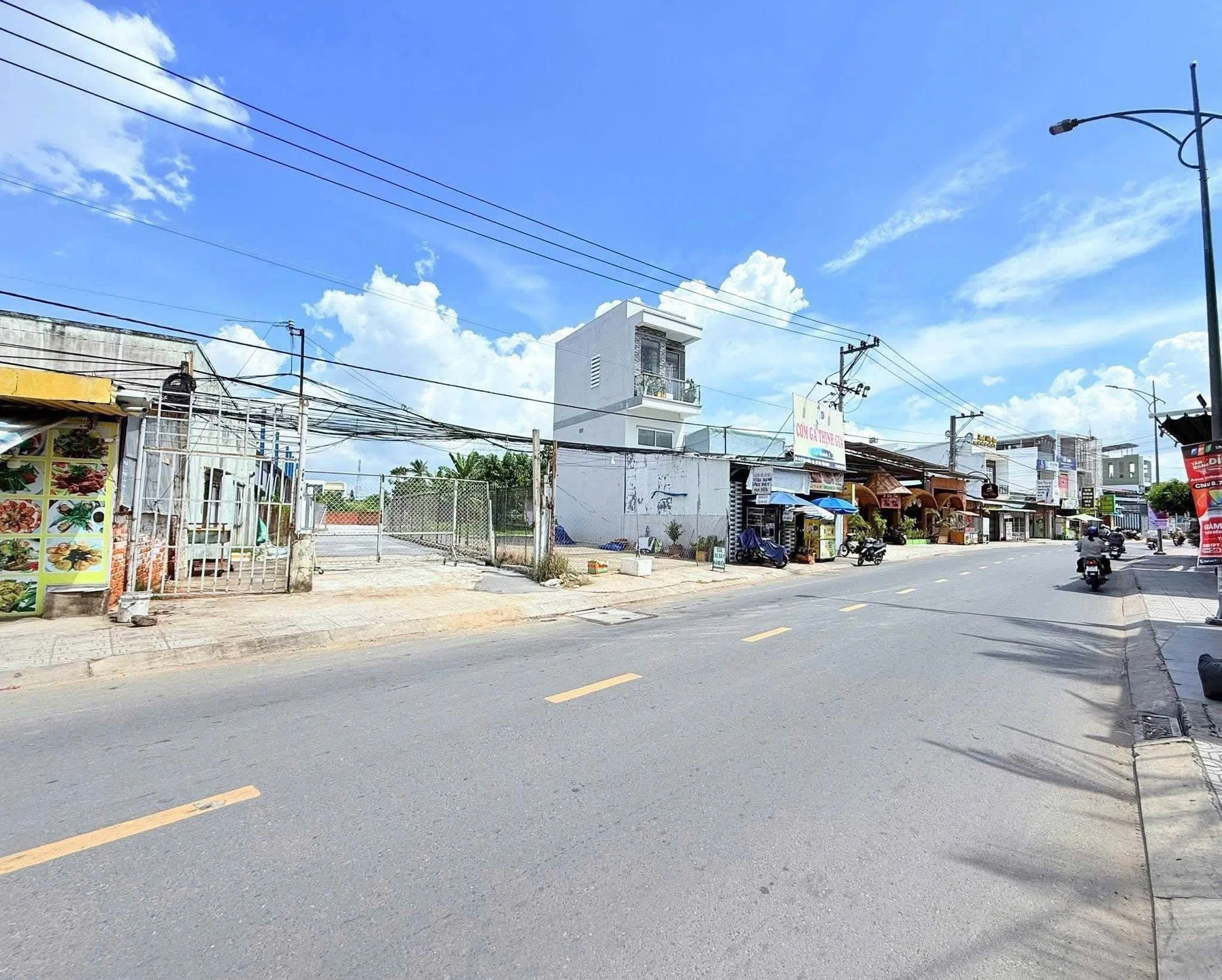 Bán đất mặt tiền Lê Văn Phẩm, Mỹ Tho 288.5m², giá 8 tỷ - Ảnh 1