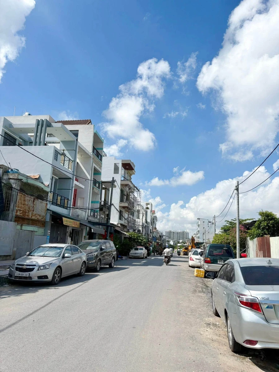 Bán nhà 3 tầng 3PN, 84m², Nam Hùng Vương, Quận 5 - 6 tỷ - Ảnh 1