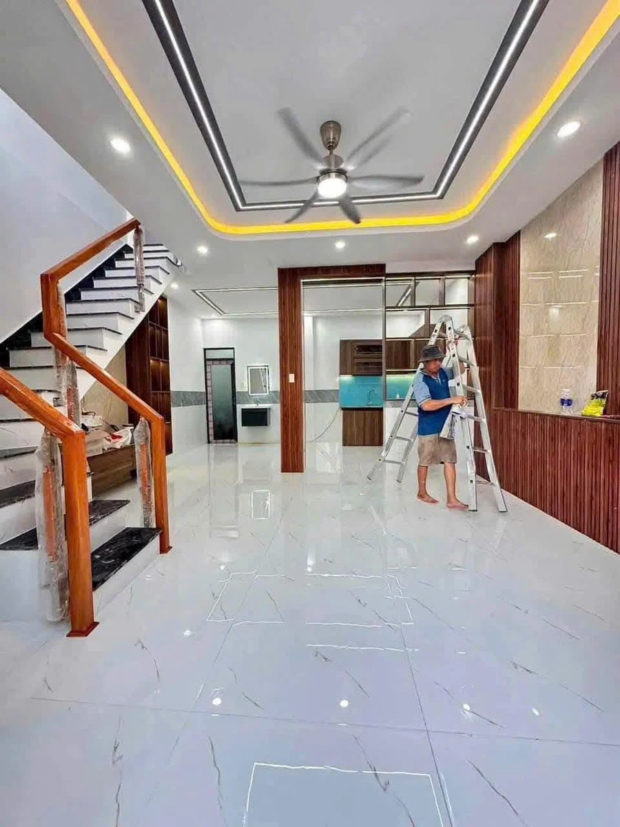 Bán nhà 2 phòng ngủ 40m² Dĩ An Bình Dương 2,48 tỷ - Ảnh thu nhỏ 2