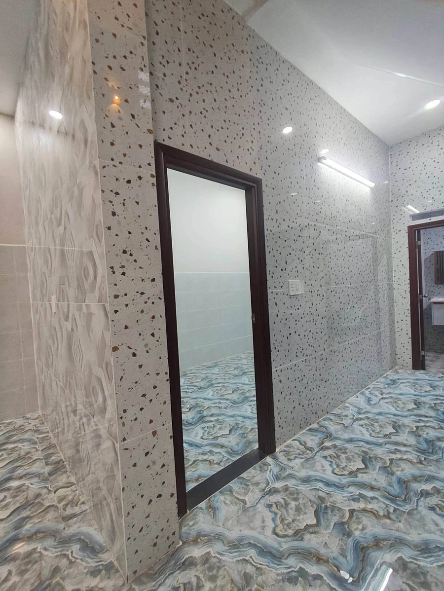 Bán nhà mới Q8 52m², 4 phòng 4 WC, 5,5 tỷ - Ảnh thu nhỏ 3