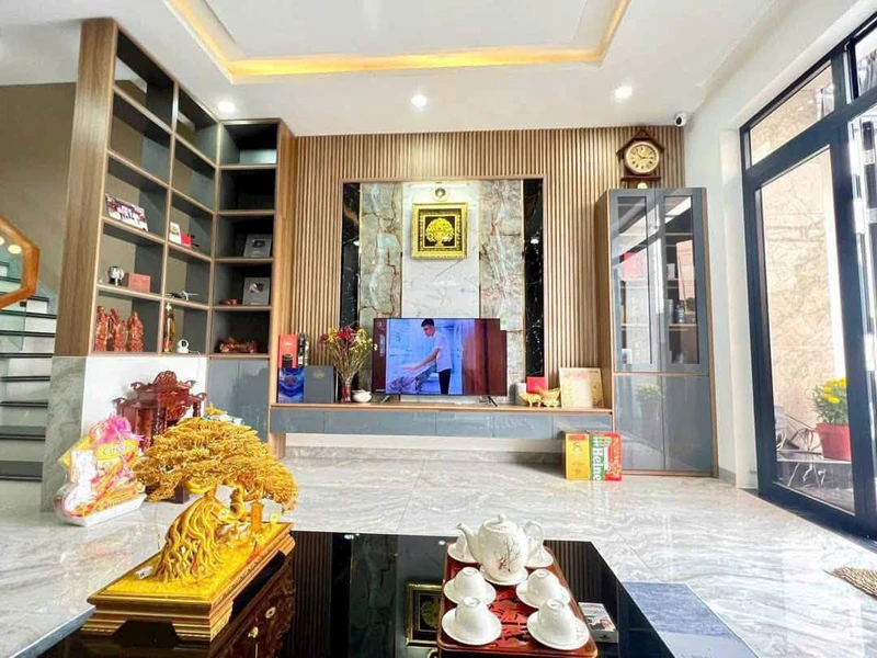 Bán nhà mặt tiền 100m² 3 phòng ngủ Bình Tân, 5.15 tỷ