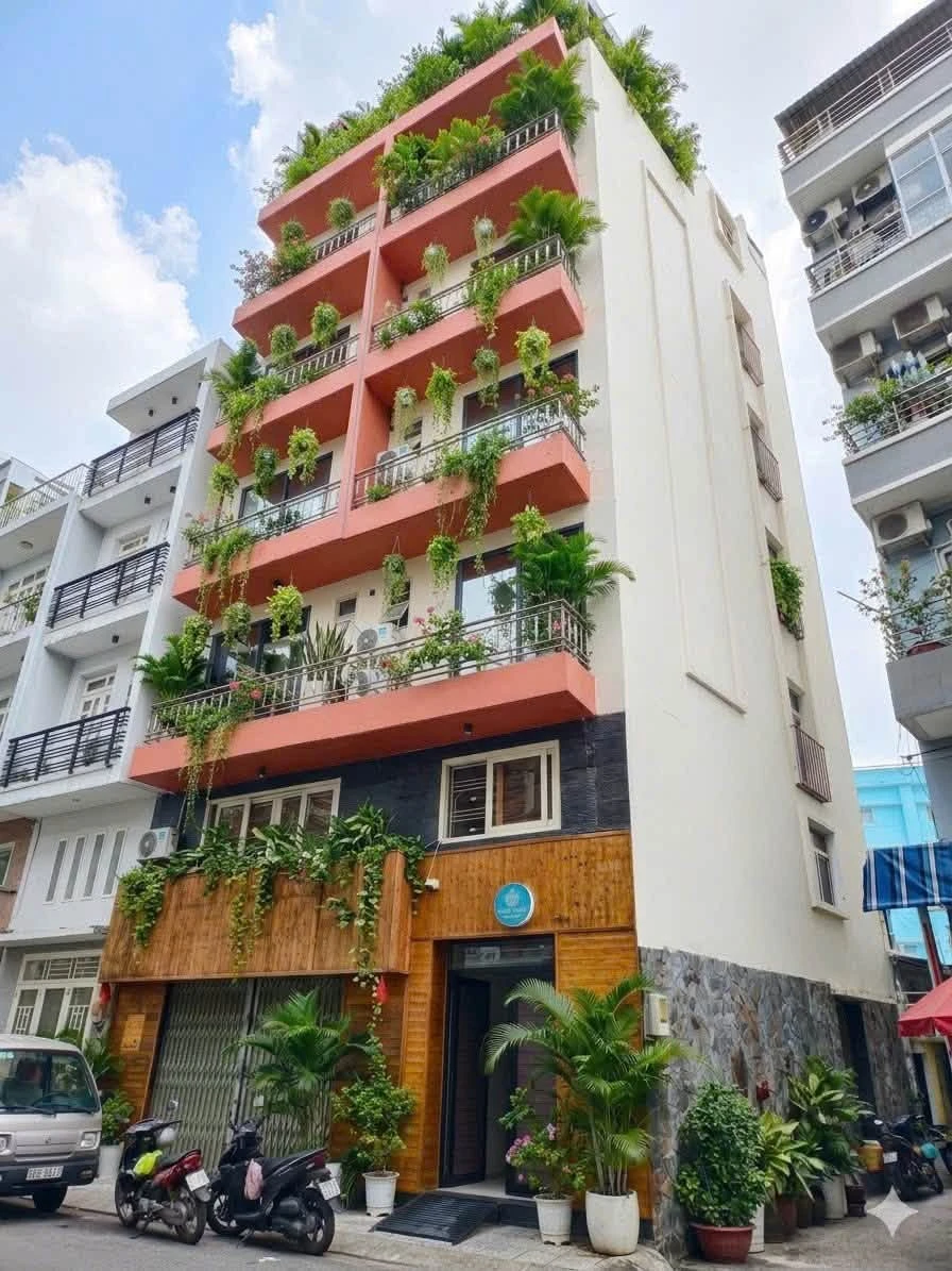 Bán nhà góc 2 mặt tiền CMT8 Quận 3, 99m2, 35 tỷ - Ảnh 1