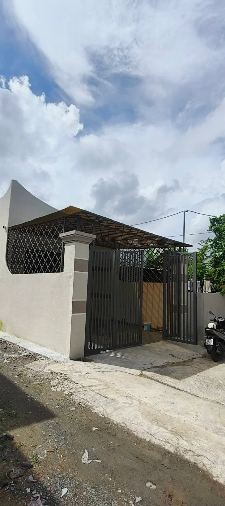 Bán nhà góc 2 mặt tiền 90m² sổ riêng 2 tỷ 150 triệu Trảng Dài - Ảnh 1