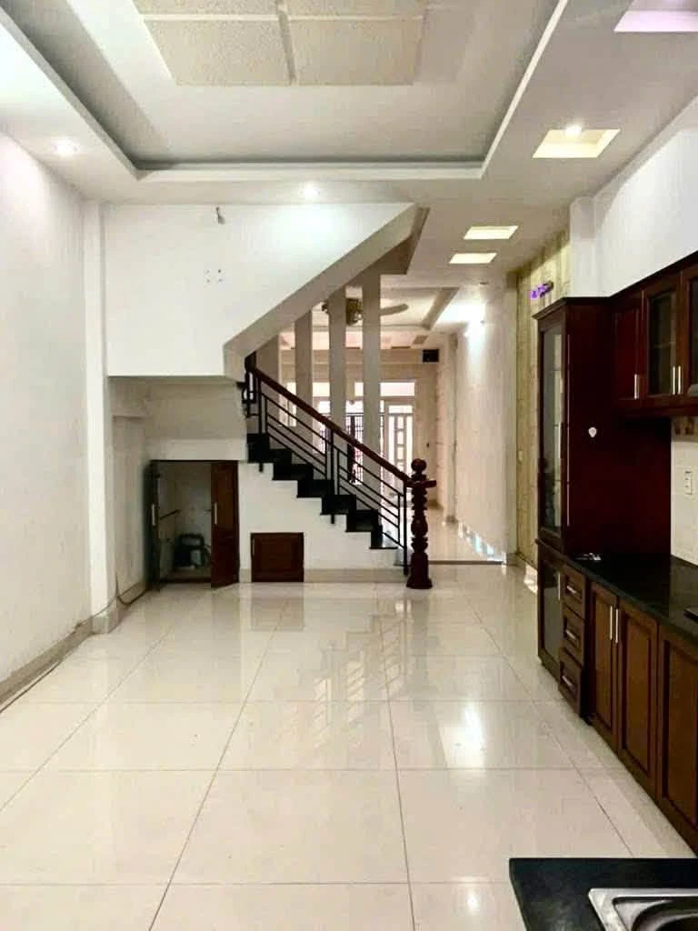 Bán nhà mặt tiền kinh doanh 60m2, 4 tầng, 4PN, đường Dương Quảng Hàm, Gò Vấp - Ảnh thu nhỏ 3