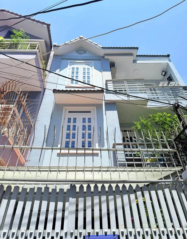 Bán nhà 1 trệt 3 lầu 83m2 Nguyễn Trường Tộ, Vũng Tàu